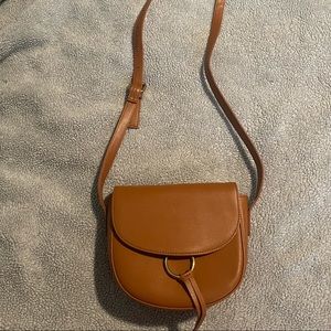 Small crossbody saddle bag